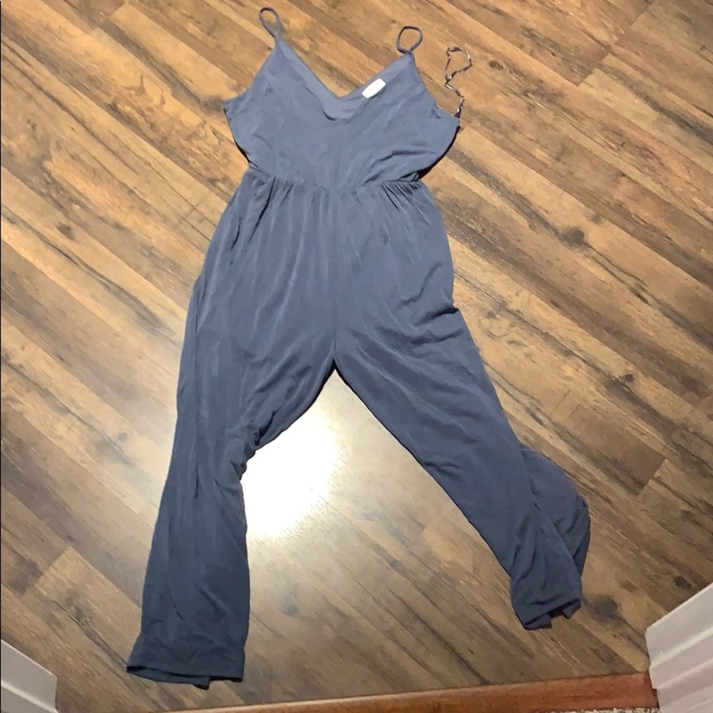 Never worn, very soft jumpsuit!